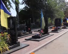 Не вибрався з бліндажу: українці попрощалися з воїном 58-ї ОМПБр Миколою Лебідем. Фото