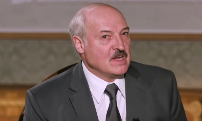 Запахло смаженим: Лукашенко терміново відводить війська від українського кордону