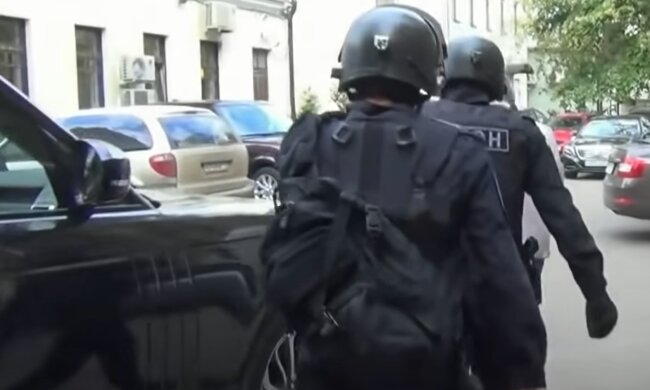 "Перекосили" друг друга: российские контрактники открыли огонь по ФСБшникам