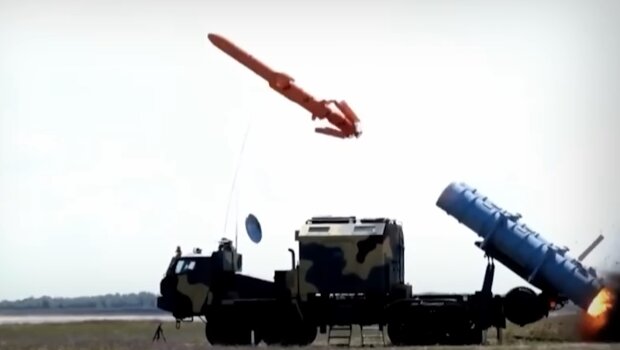 "Ракеты могут прилететь даже из Новороссийска": эксперт рассказал, смогут ли ВСУ потопить флот РФ