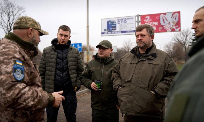 Перший віцеспікер Олександр Корнієнко вручив нагороди та передав автомобіль бійцям 59 окремої мотопіхотної бригади імені Якова Гандзюка