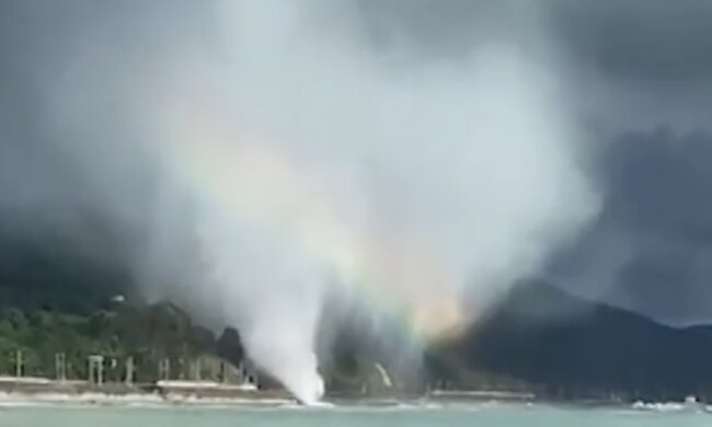 Смерч в Сочи, фото: youtube.com