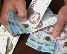 Дуже непогана сума: хто з українців зможе отримати нову допомогу у 10 тисяч гривень