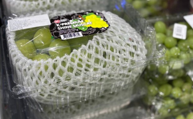 Виноград по 3000 грн за кг