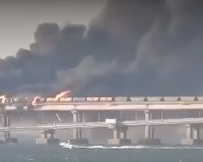 Крымский мост в мощном дыму: оккупанты в панике. Появились подробности