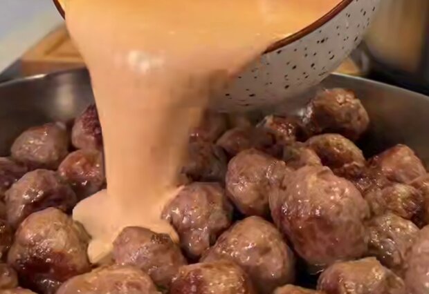 Тефтельки в сливочно-томатном соусе, кадр из видео