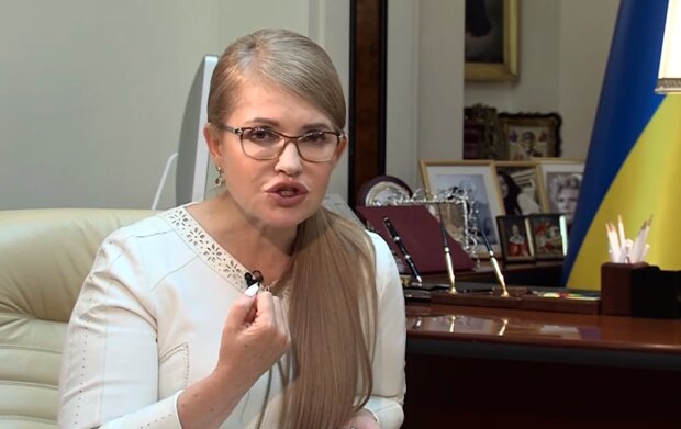 Вцепилась в его горло: Тимошенко вызверилась на Порошенко. Терпеть не стала этого бедлама