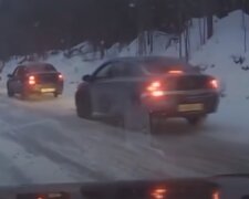 Дорога взимку: скрін з відео