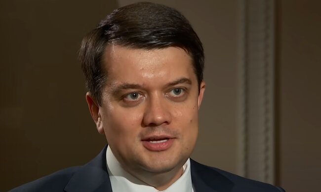 Дмитрий Разумков победил бы Зеленского и Порошенко во втором туре президентских выборов: исследование