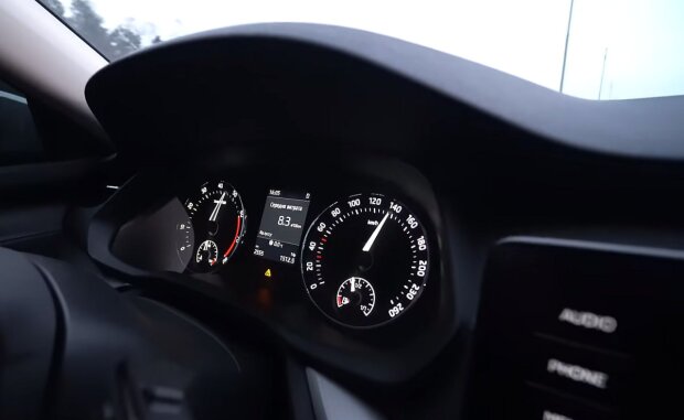 Toyota Camry тепер відпочиватиме: нова Skoda Superb тепер здивує всіх своєю потужністю та швидкістю