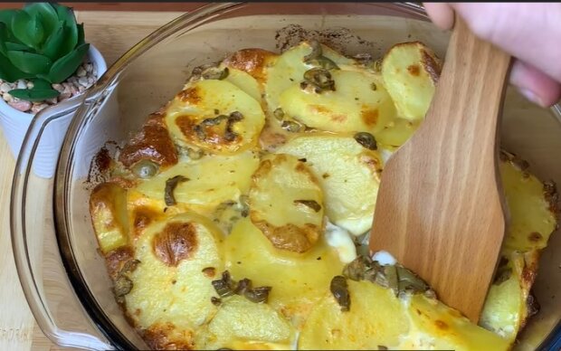 Будут просить у вас рецепт: как приготовить картошку с яйцами в духовке. Сытный завтрак