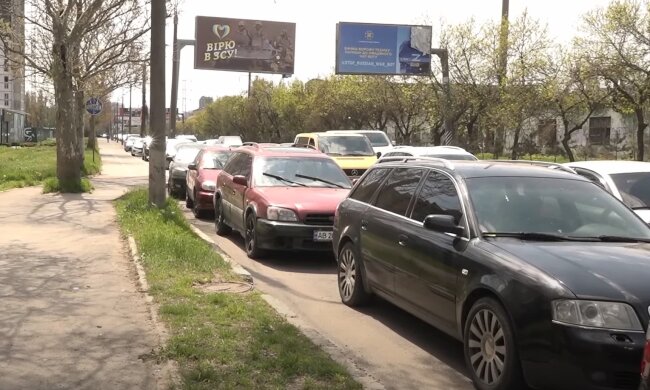 Моя знакомая уже попалась: на АЗС появилась схема "развода" на топливо