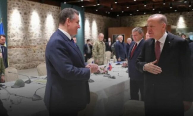 Переговоры Украины и РФ: Кремль больше не требует "денацификации" и "демилитаризации"