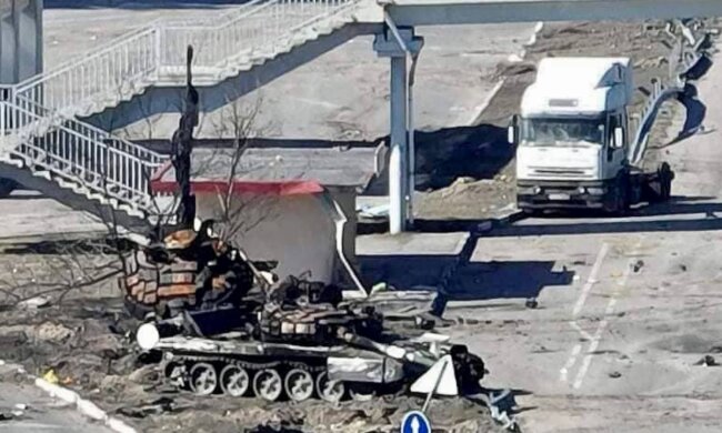 Залишився попіл для Путіна: ЗСУ під Києвом розфігачили Російські колони. Фото