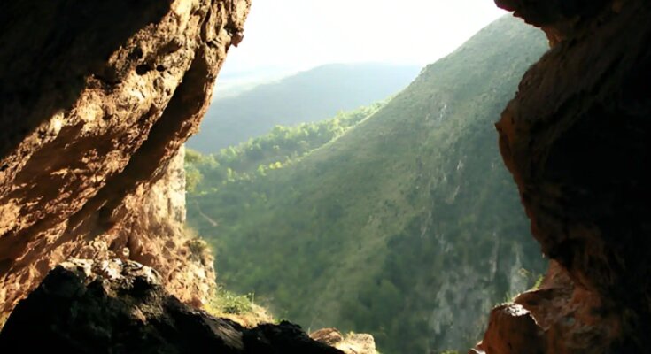 Печера, зображення: istock