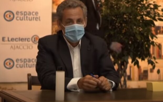 Ніколя Саркозі. Фото: скріншот YouTube-відео