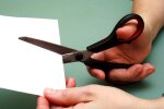 Понадобится обычная иголка: как без проблем заточить даже самые старые ножницы