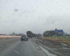 Колонны голодных русских солдат покидают Украину. Фото