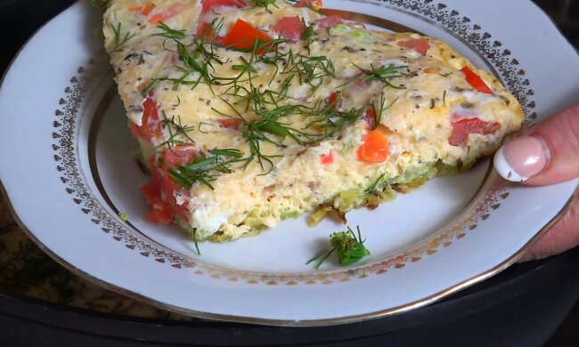 Запеканка из макарон с кабачками и сыром, фото: youtube.com