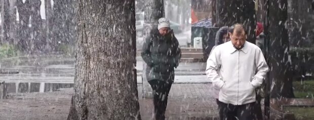 Остались считанные дни: синоптики назвали дату первого снега в Украине