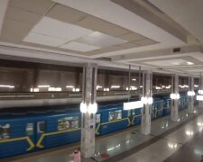 Курйоз у київському метро: диктор закашляла в мікрофон і закликала звернутися до лікаря
