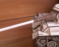 Макет танка з фанери, фото: youtube.com