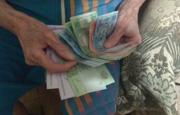 Требование к стажу и пенсионный возраст повышают: сколько реально придется работать украинцам