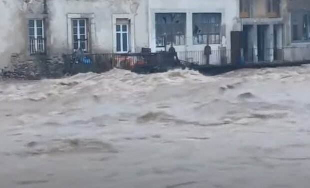 Наводнение, фото: youtube.com