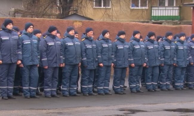 Рятувальники. Фото: скріншот YouTube-відео