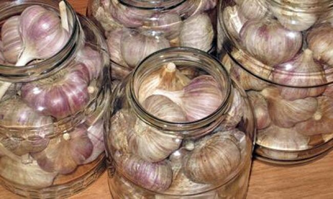 Хранение чеснока, фото: youtube.com
