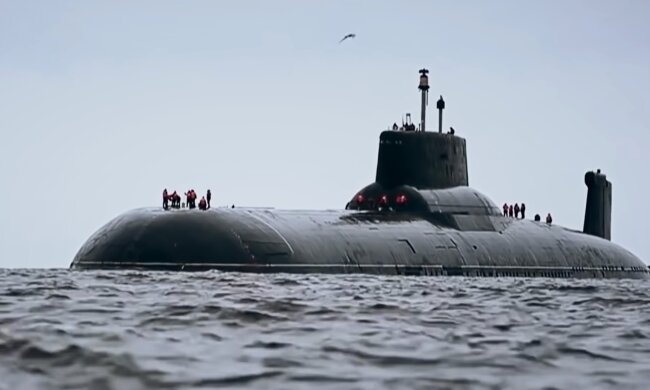 Росія терміново виводить підводні човни із Криму: побоюються удару України