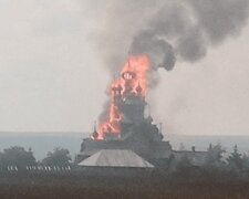 Настоящие безбожники: войска РФ сжигают Святогорскую лавру. Ее знал весь мир