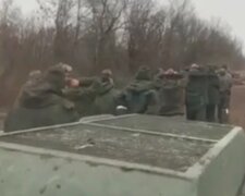 "Остановите это": российские военные массово сдаются в плен и восстают против Путина