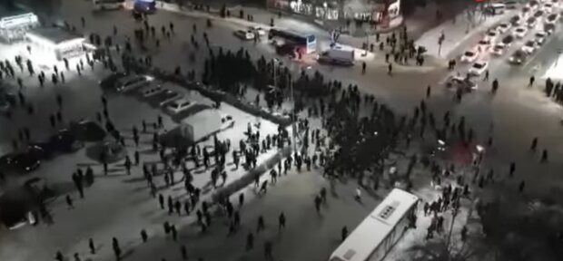 Протести у Казахстані. Фото: скріншот YouTubе