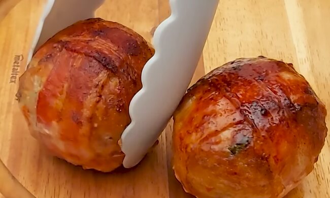 М'ясні кульки-сюрприз, кадр з відео