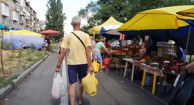 Продукты на рынке, фото: youtube.com