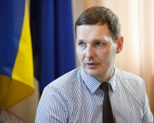 Євгеній Єнін показав, як викривають шахраїв з COVID-сертифікатами