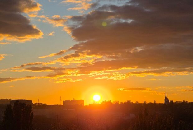 Закат, Киев, фото из соцсетей
