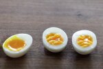 Куринные яйца. Фото: YouTube