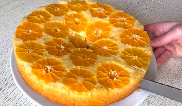 Пирог с мандаринами. Фото: YouTube