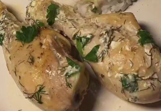 Курячі ніжки в сметанно-часниковому соусі, кадр з відео