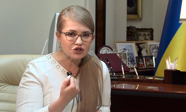 Вцепилась в его горло: Тимошенко вызверилась на Порошенко. Терпеть не стала этого бедлама
