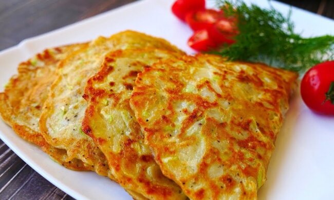 Такої соковитості та аромату ви не куштували: рецепт кабачкових чебуреків з м'ясним фаршем та сиром