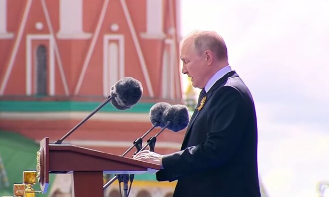 Как Путин объявил о капитуляции России на 9 мая: всего лишь один самолет все нарушил