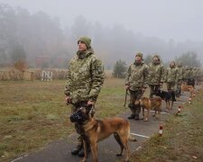 Повна готовність: Україна відправила на кордон з Білоруссю тисячні загони поліції