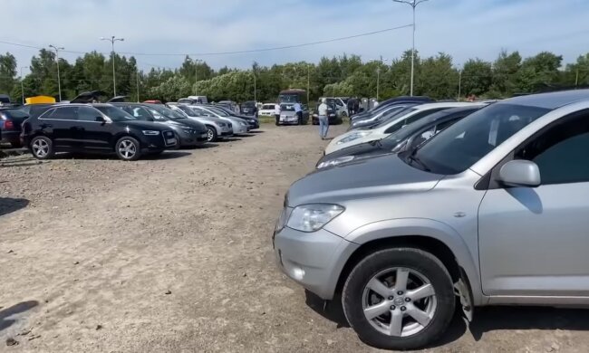 Стоит поспешить. Эксперт предупредил о резком скачке цен на автомобили