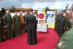 Військові капелани Київського гарнізону Національної гвардії України звершили спільну молитву у бібліотеці