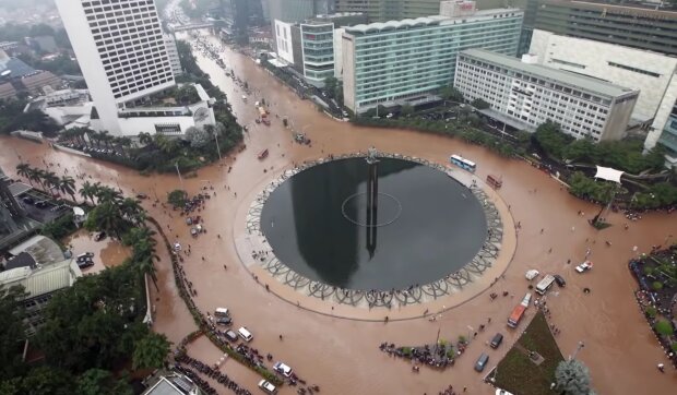 Кара Божья. Идут масштабные наводнения, какие города вскоре уйдут под воду