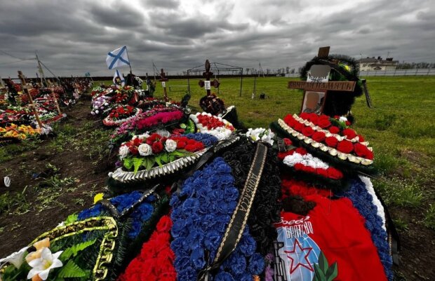 Гробов уже не хватает: в России переполнены кладбища, офицеров везут из Украины грузовиками