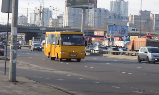 Маршрутка. Скриншот с видео на Youtube